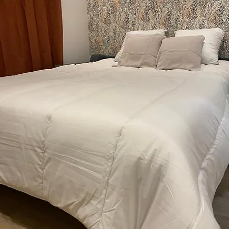 Апартаменты Au Chant Des Oiseaux - Gare *